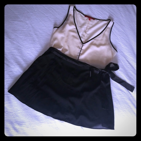 Cream and black tank with tie waist - Picture 1 of 5